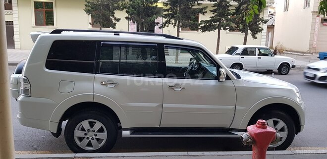 Mitsubishi Pajero 2007, 199,000 km - 3.0 l - Bakı