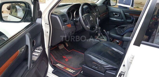 Mitsubishi Pajero 2007, 199,000 km - 3.0 l - Bakı