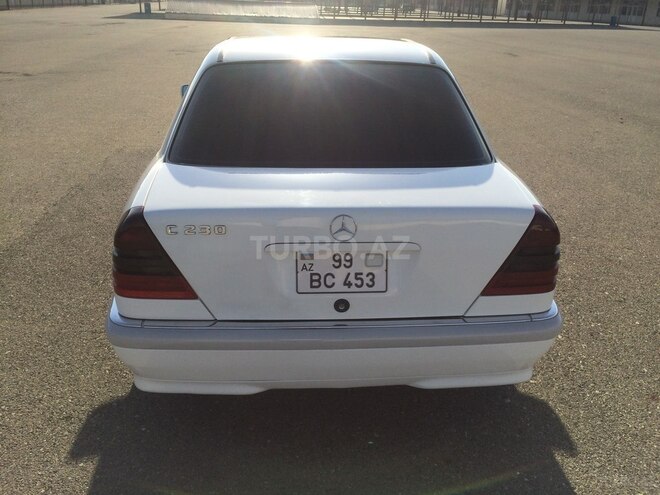 Mercedes C 230 1997, 287,207 km - 2.3 л - Göyçay