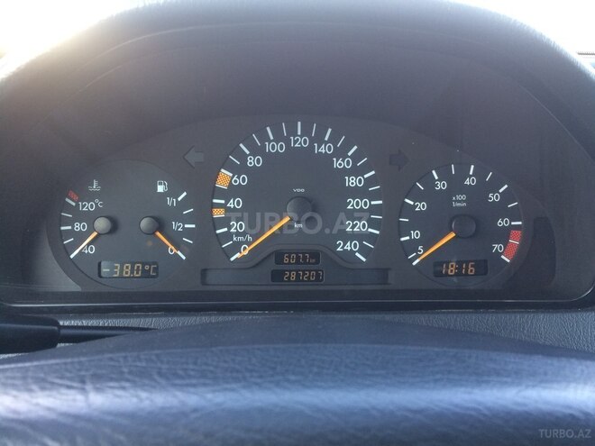 Mercedes C 230 1997, 287,207 km - 2.3 л - Göyçay