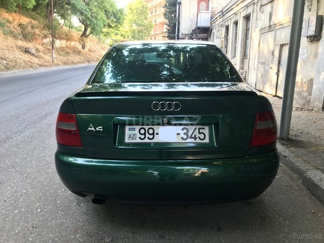 Audi A4 1997, 97,000 km - 1.8 l - Bakı