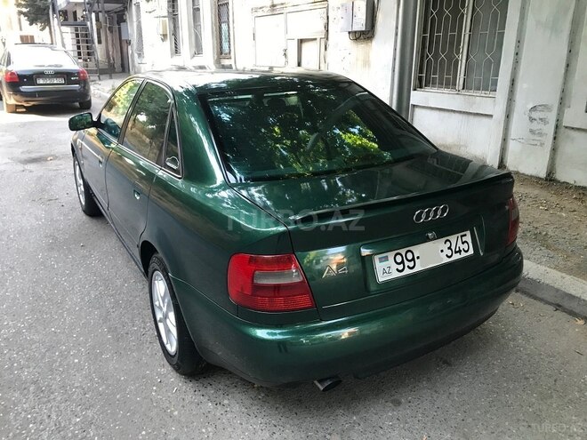 Audi A4 1997, 97,000 km - 1.8 l - Bakı