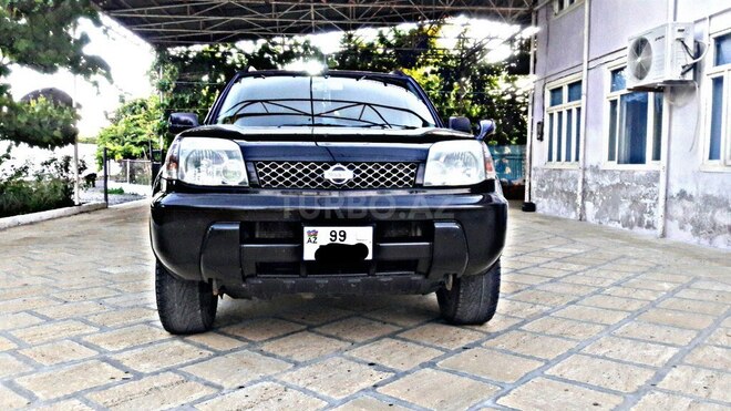 Nissan X-Trail 2002, 179,000 km - 2.0 l - Salyan