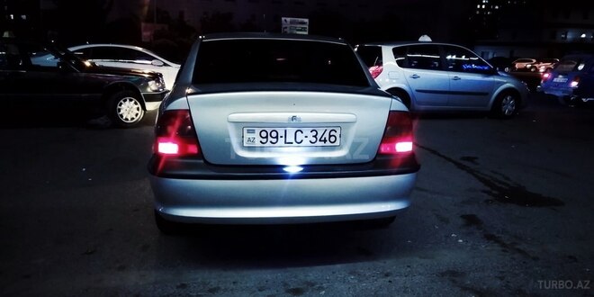 Opel Vectra 1998, 400,000 km - 1.6 l - Bakı