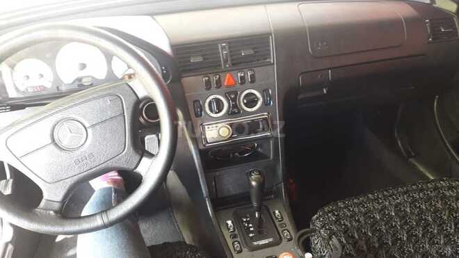 Mercedes C 230 2000, 250,000 km - 2.3 l - Balakən