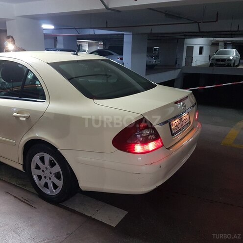 Mercedes E 220 2007, 418,000 km - 2.2 l - Bakı