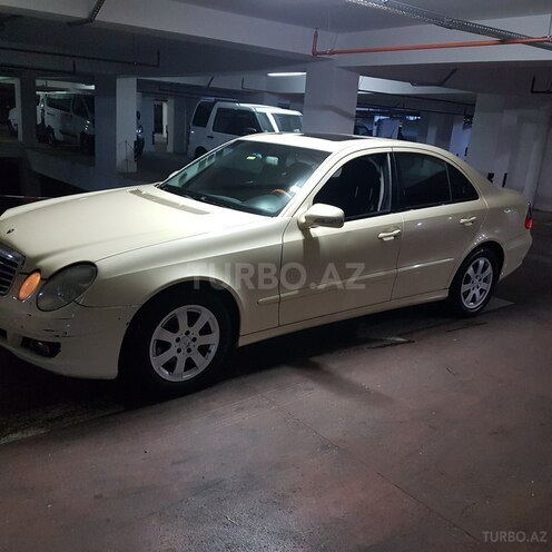 Mercedes E 220 2007, 418,000 km - 2.2 l - Bakı