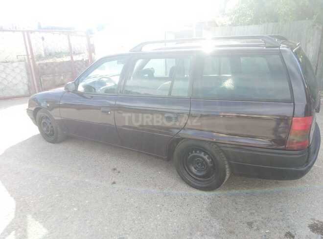 Opel Astra 1995, 325,000 km - 1.6 l - Bakı