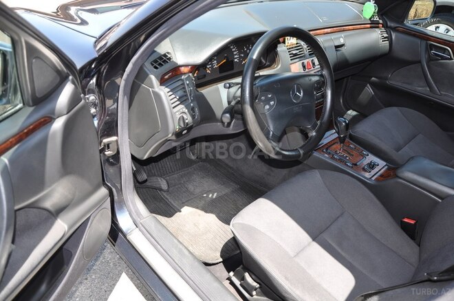 Mercedes E 270 2000, 238,000 km - 2.7 l - Bakı
