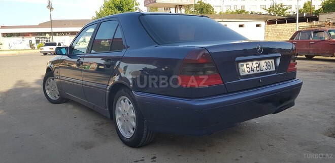Mercedes C 180 1997, 240,000 km - 1.8 l - Sabirabad