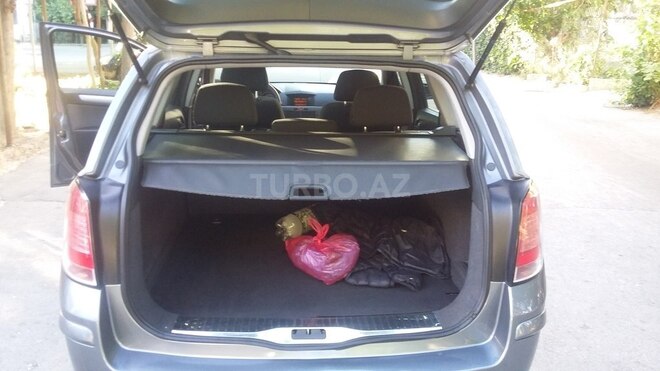 Opel Astra 2006, 157,000 km - 1.4 л - Bakı
