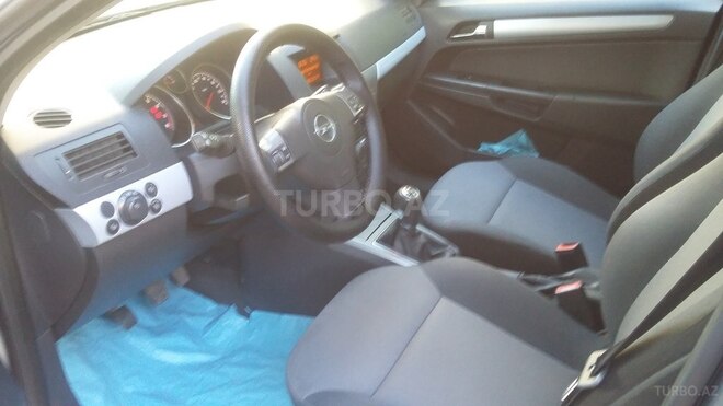 Opel Astra 2006, 157,000 km - 1.4 л - Bakı