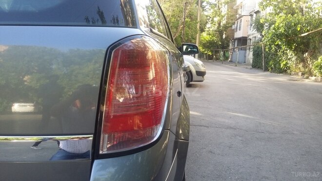 Opel Astra 2006, 157,000 km - 1.4 л - Bakı