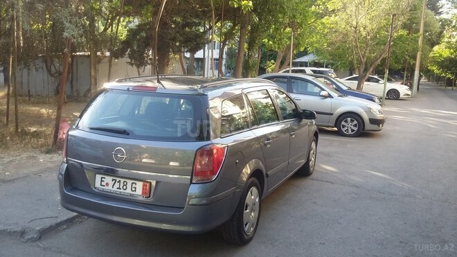 Opel Astra 2006, 157,000 km - 1.4 л - Bakı