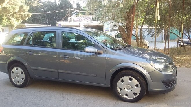 Opel Astra 2006, 157,000 km - 1.4 л - Bakı