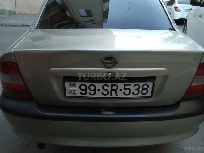 Opel Vectra 1996, 250,000 km - 2.0 l - Bakı