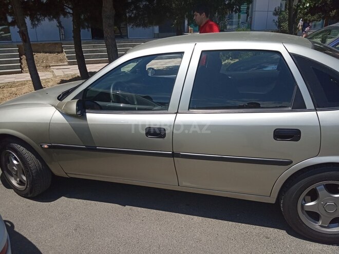 Opel Vectra 1996, 250,000 km - 2.0 l - Bakı