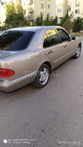 Mercedes E 230 1996, 289,000 km - 2.3 л - Bakı
