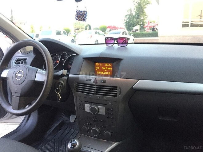 Opel Astra 2005, 254,000 km - 1.4 l - Gəncə
