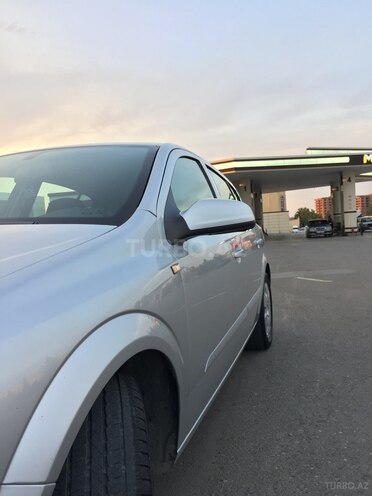 Opel Astra 2005, 254,000 km - 1.4 l - Gəncə