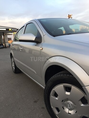 Opel Astra 2005, 254,000 km - 1.4 l - Gəncə
