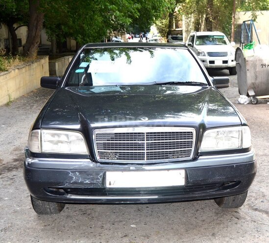 Mercedes C 180 1995, 483,600 km - 1.8 l - Bakı