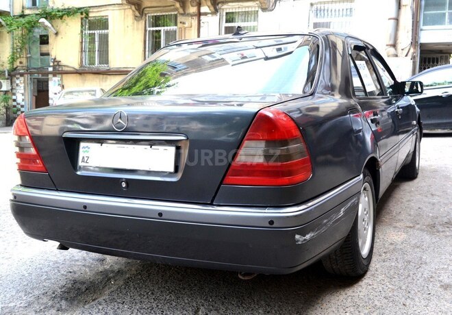 Mercedes C 180 1995, 483,600 km - 1.8 l - Bakı