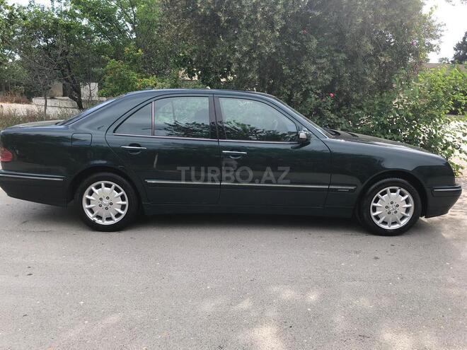 Mercedes E 240 2000, 305,200 km - 2.6 л - Bakı