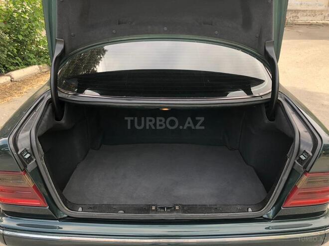 Mercedes E 240 2000, 305,200 km - 2.6 л - Bakı