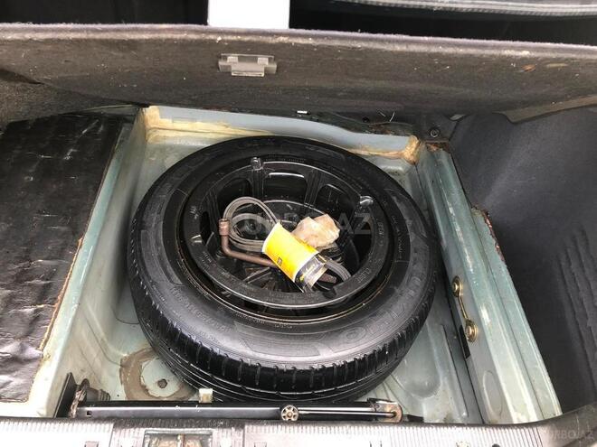 Mercedes E 240 2000, 305,200 km - 2.6 л - Bakı