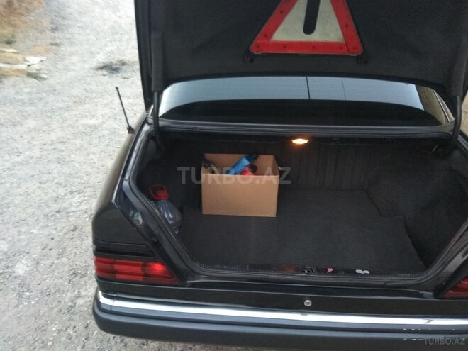 Mercedes E 250 1992, 700,000 km - 2.5 л - Bakı