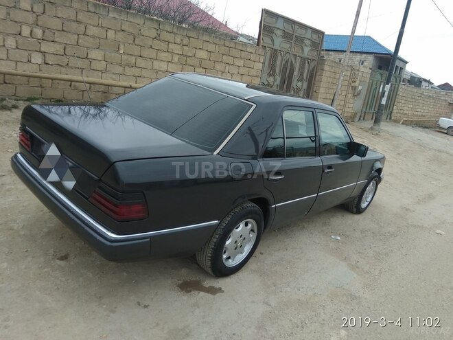 Mercedes E 250 1992, 700,000 km - 2.5 л - Bakı