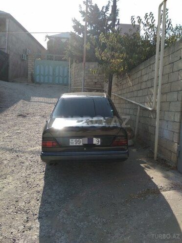 Mercedes E 250 1992, 700,000 km - 2.5 л - Bakı