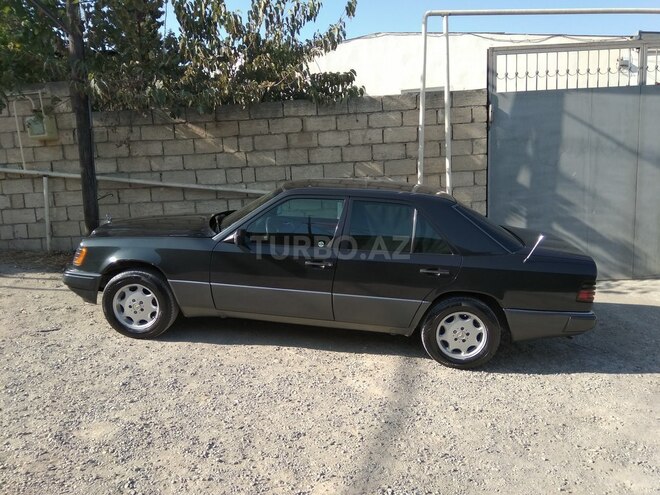 Mercedes E 250 1992, 700,000 km - 2.5 л - Bakı