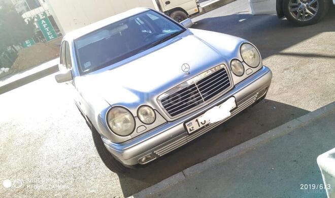 Mercedes E 240 1999, 350,000 km - 2.4 l - Bakı