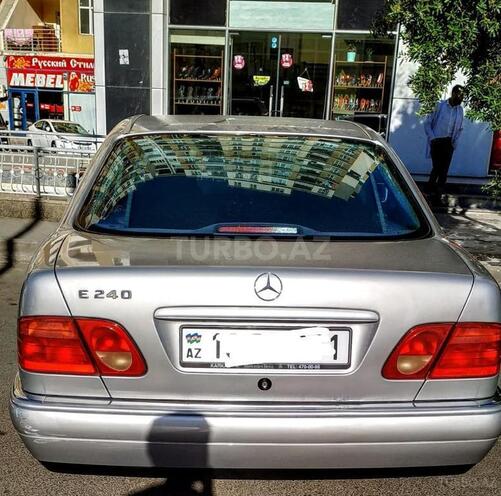 Mercedes E 240 1999, 350,000 km - 2.4 l - Bakı