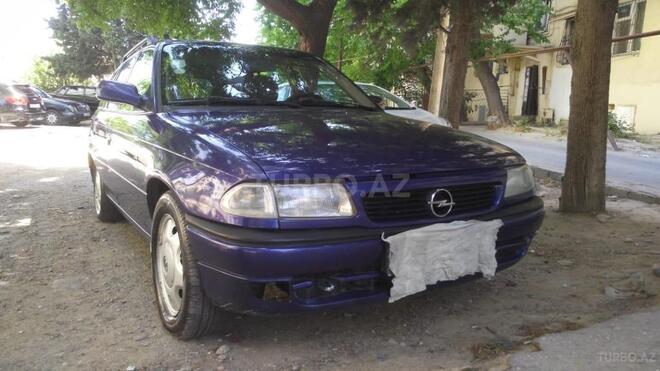 Opel Astra 1995, 438,000 km - 1.8 l - Bakı