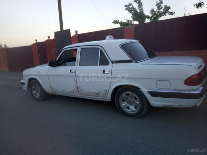 GAZ 3110 2002, 300,000 km - 0.2 l - Qusar