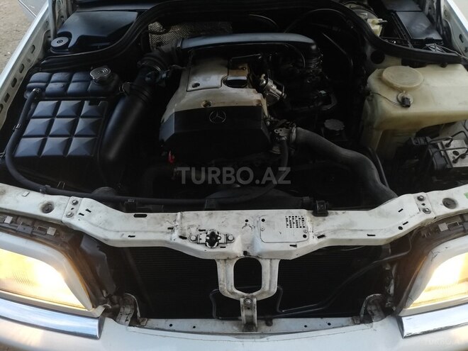 Mercedes C 230 1997, 290,000 km - 2.3 l - Bakı