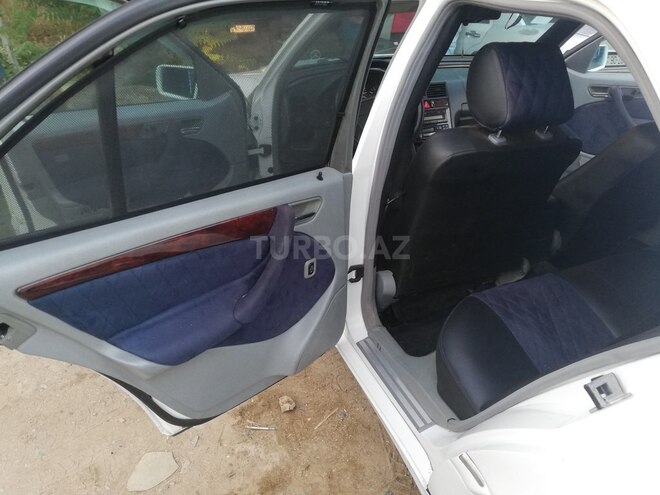 Mercedes C 230 1997, 290,000 km - 2.3 l - Bakı
