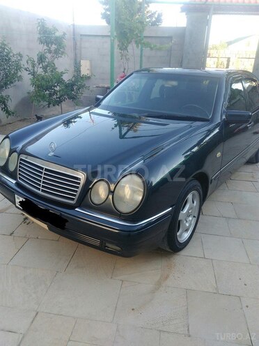 Mercedes E 240 1998, 287,000 km - 2.4 l - Bakı