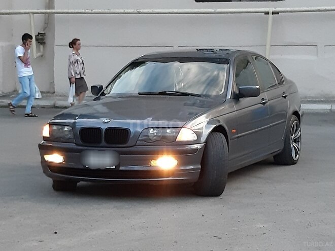BMW 325 2001, 256,000 km - 2.5 l - Bakı
