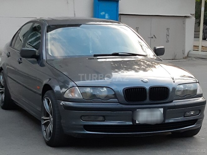 BMW 325 2001, 256,000 km - 2.5 l - Bakı