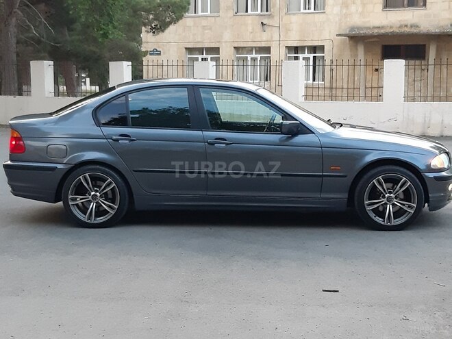 BMW 325 2001, 256,000 km - 2.5 l - Bakı