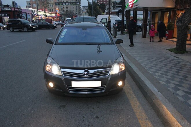 Opel Astra 2009, 127,000 km - 1.9 l - Bakı
