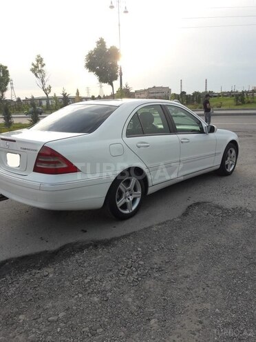 Mercedes C 200 2001, 244,000 km - 2.0 l - Bakı