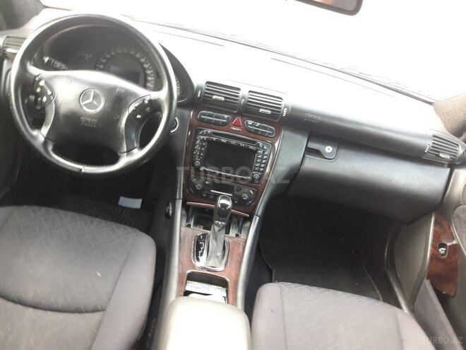 Mercedes C 200 2001, 244,000 km - 2.0 l - Bakı
