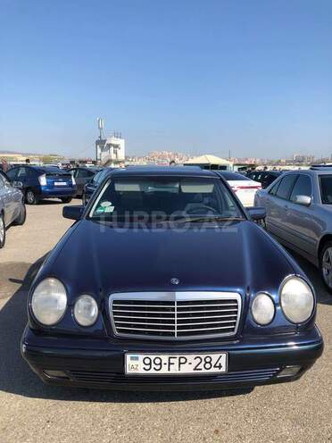 Mercedes E 200 1998, 279,000 km - 2.0 л - Bakı