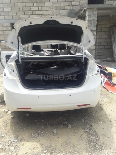 Hyundai Elantra 2013, 30,000 km - 1.8 l - Bakı