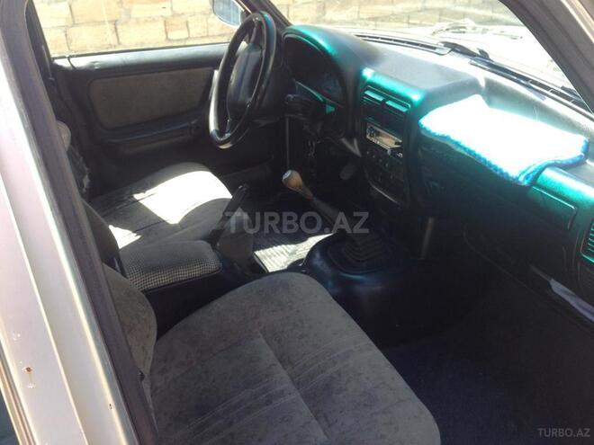 GAZ 3110 2004, 180,000 km - 2.3 l - Xaçmaz